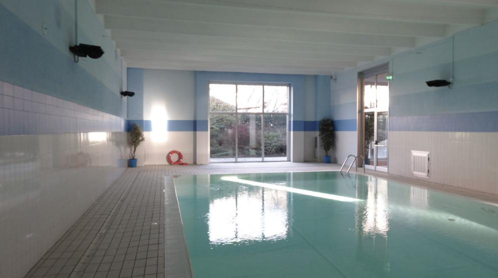 swimming pool - interior